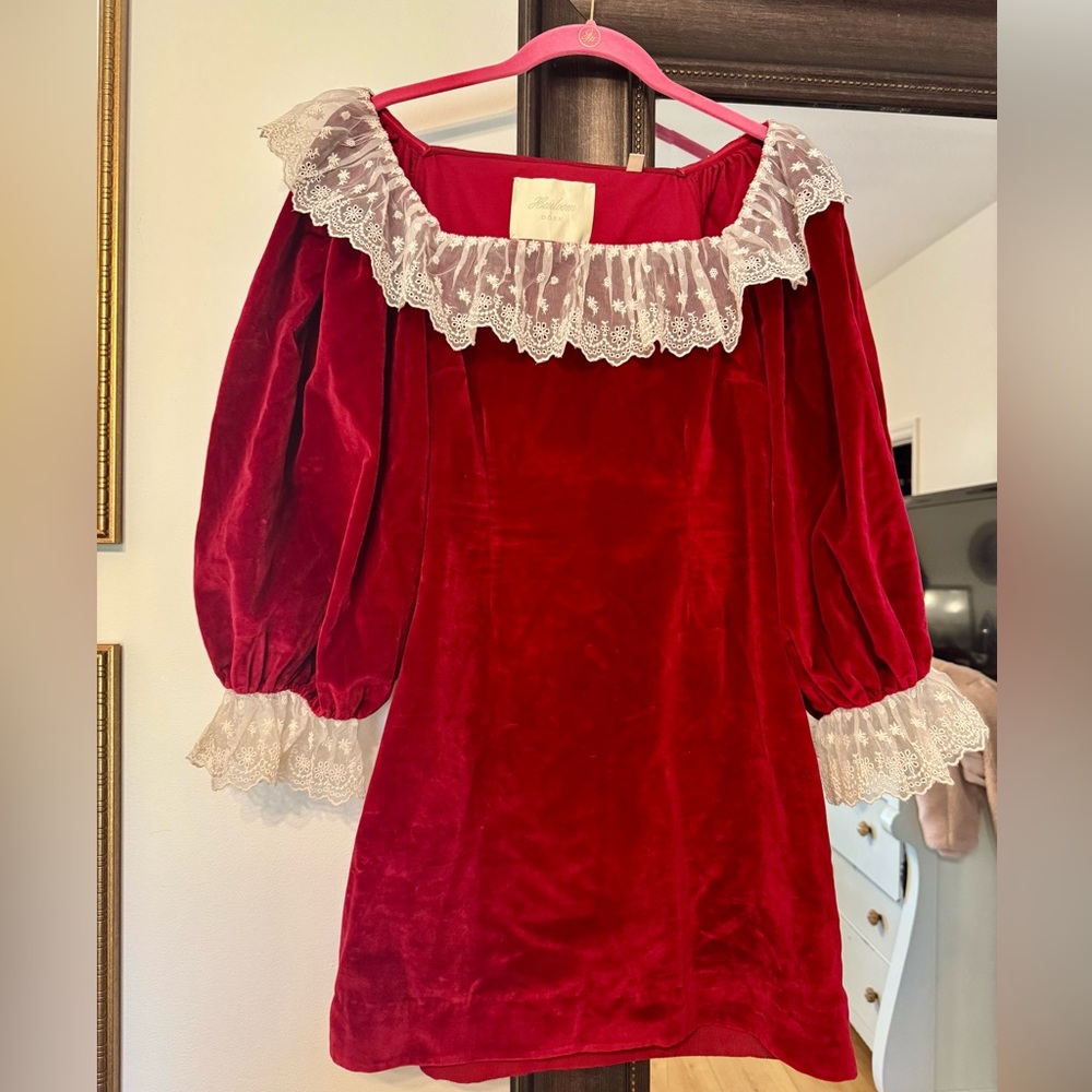 Doen Red Franique Velvet Dress with Lace Trim